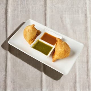 Vegetable Spicy Samosa